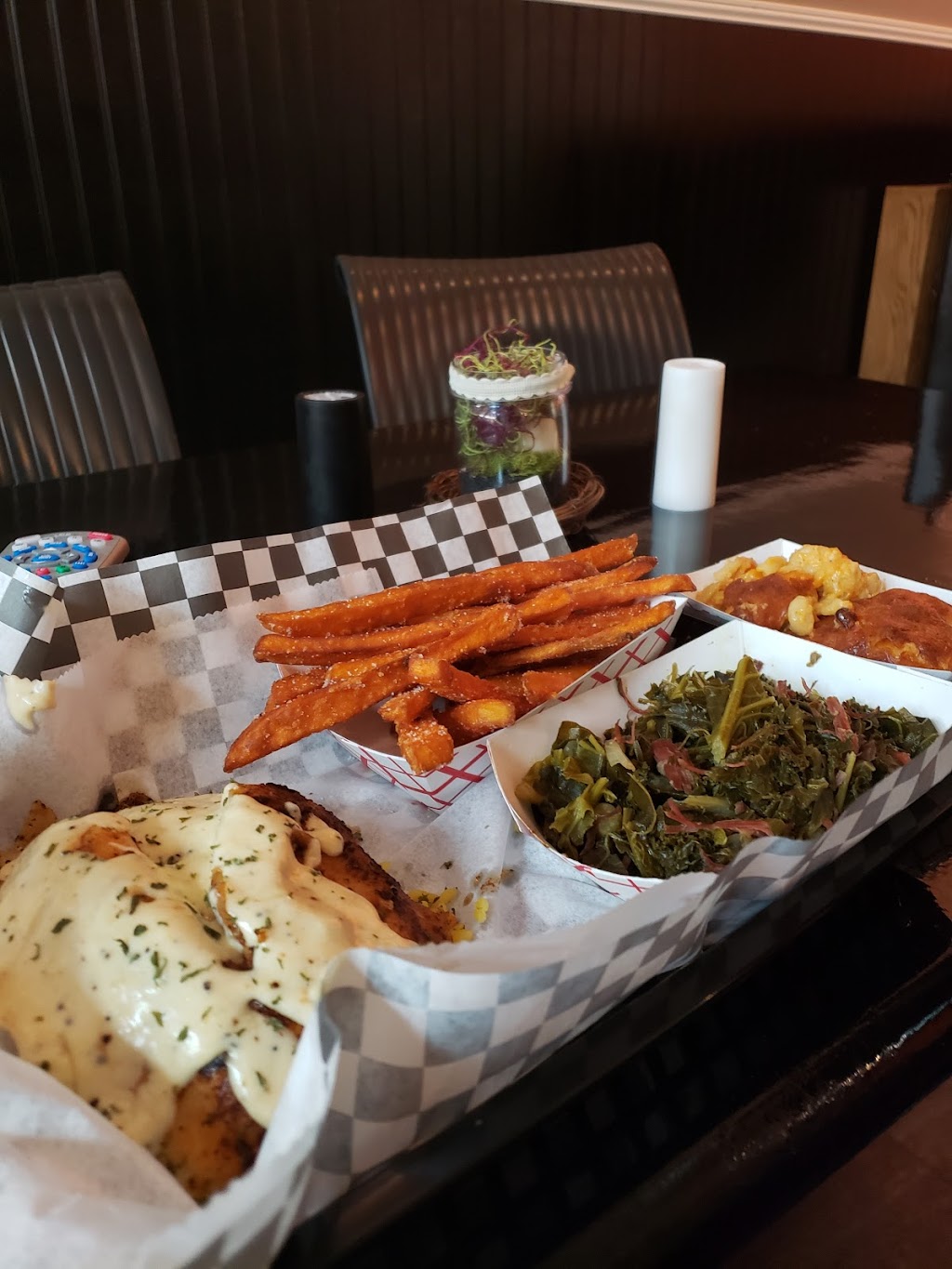 Carrie-Bos Soul Fusion Bistro | 568 Macon St, McDonough, GA 30253, USA | Phone: (770) 896-2051