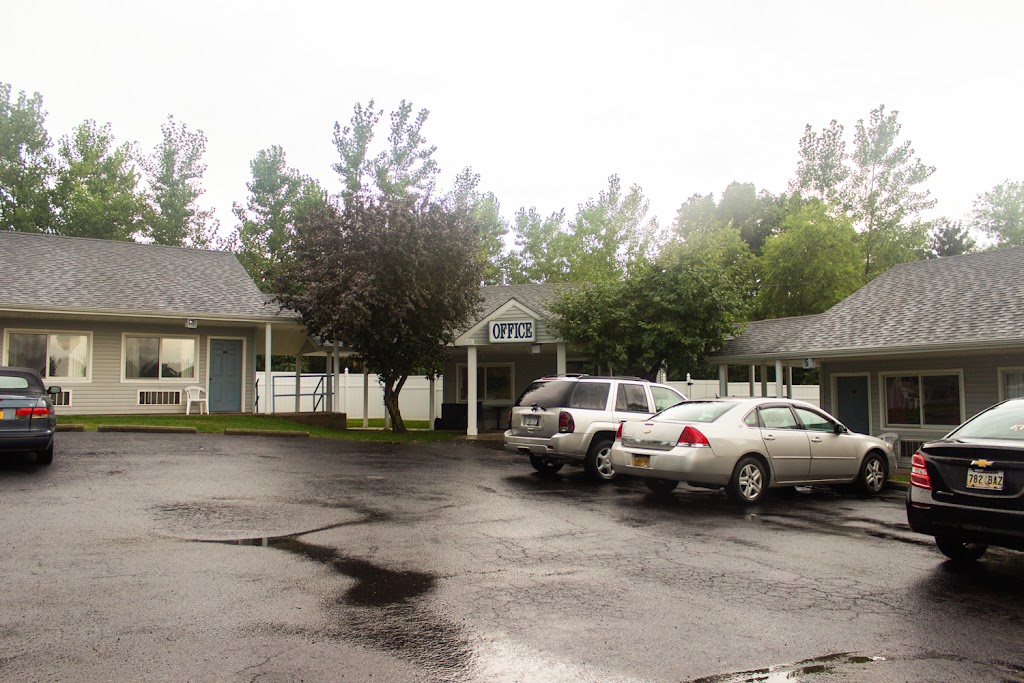 Dollingers Motor Inn | 436 West Ave, Albion, NY 14411, USA | Phone: (585) 589-6308