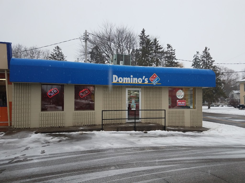 Dominos Pizza | 12925 Lake Blvd, Lindstrom, MN 55045, USA | Phone: (651) 257-2002