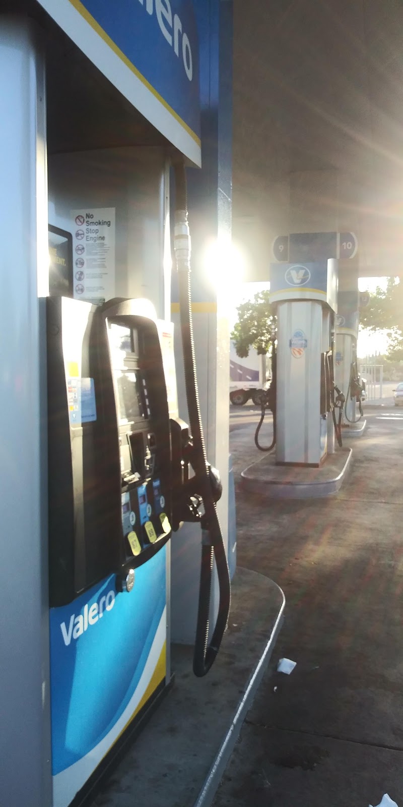 Fairfield Valero | 2595 N Texas St, Fairfield, CA 94533, USA | Phone: (210) 345-2000