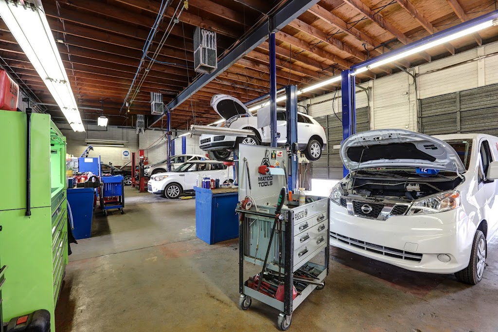 Deans Auto Repair | 2242 N 32nd St, Phoenix, AZ 85008, USA | Phone: (602) 275-7636