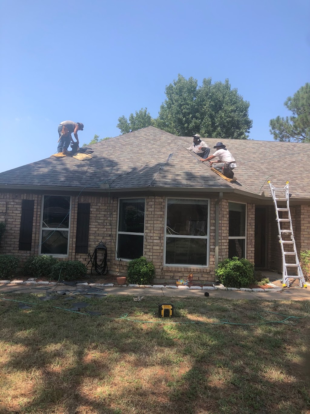 K&M Roofing | 11319 Tantor Rd, Dallas, TX 75229, USA | Phone: (817) 918-3940