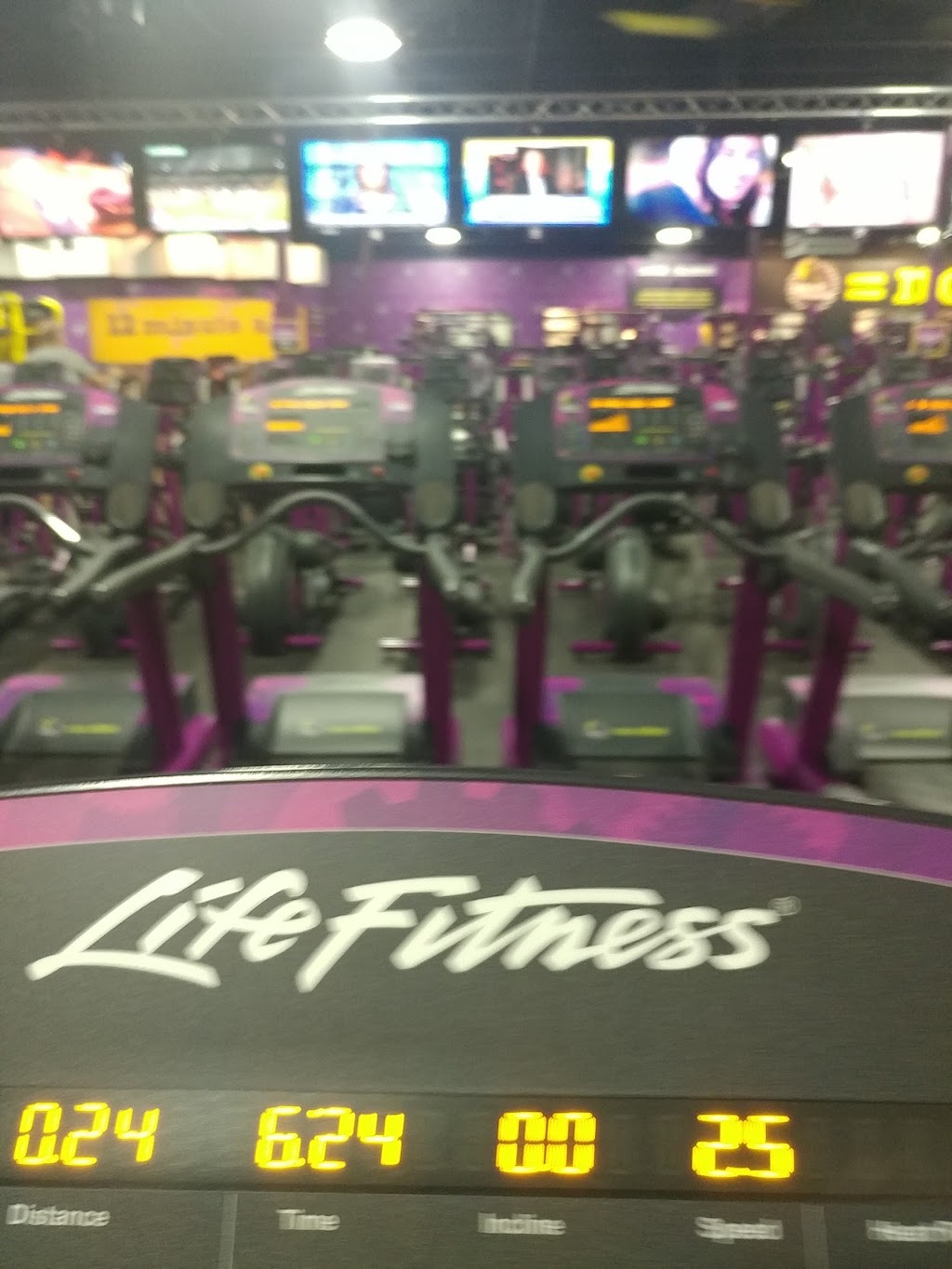 Planet Fitness | 30008 Lakeshore Blvd, Willowick, OH 44095 | Phone: (440) 944-9000