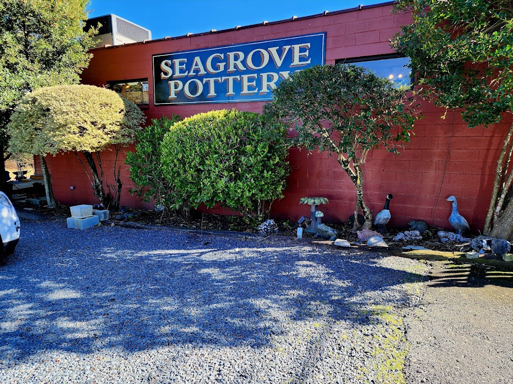 Seagrove Pottery | 106 Broad St, Seagrove, NC 27341, USA | Phone: (336) 873-7280