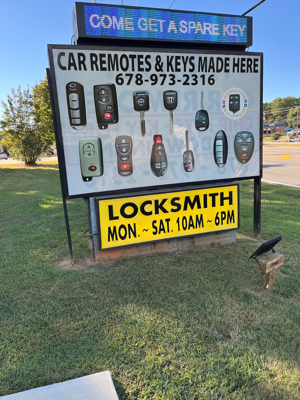 Covington Highway Locksmith & Car Remotes | 4971 Covington Hwy, Decatur, GA 30035, USA | Phone: (678) 973-2316