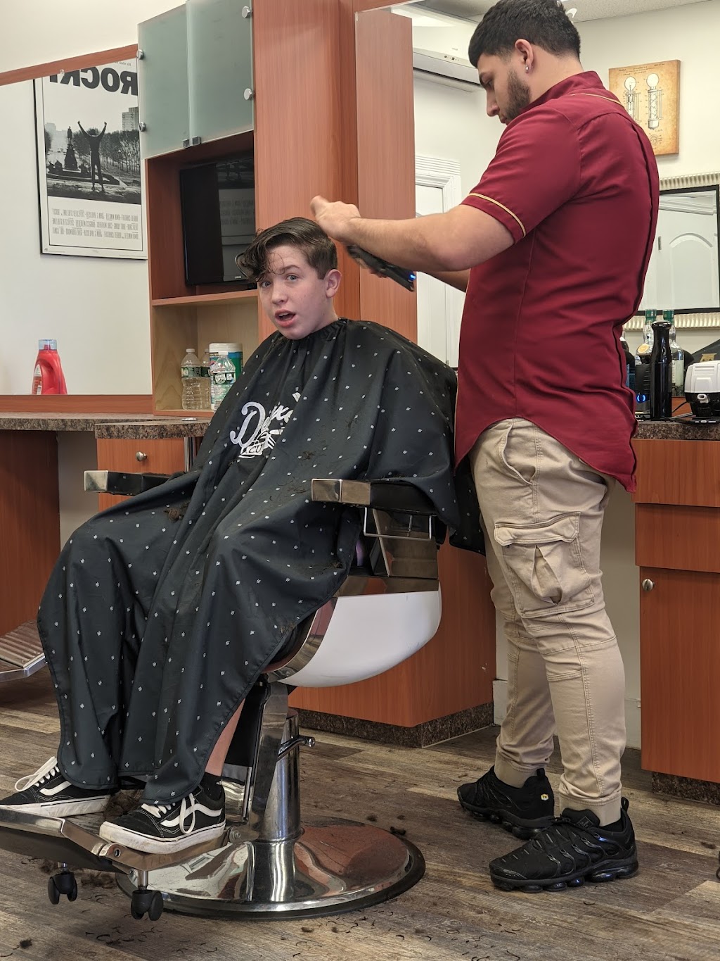 Deluxe Cuts Barbershop | 196 E Meadow Ave, East Meadow, NY 11554, USA | Phone: (516) 506-7570
