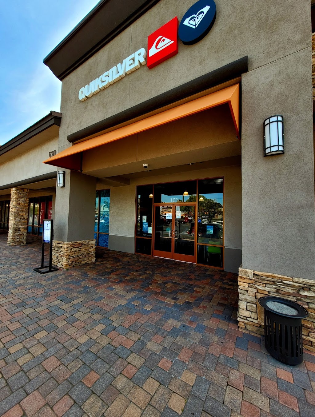 Quiksilver | 530 Hidden Valley Pkwy #101, Corona, CA 92879, USA | Phone: (951) 279-6896