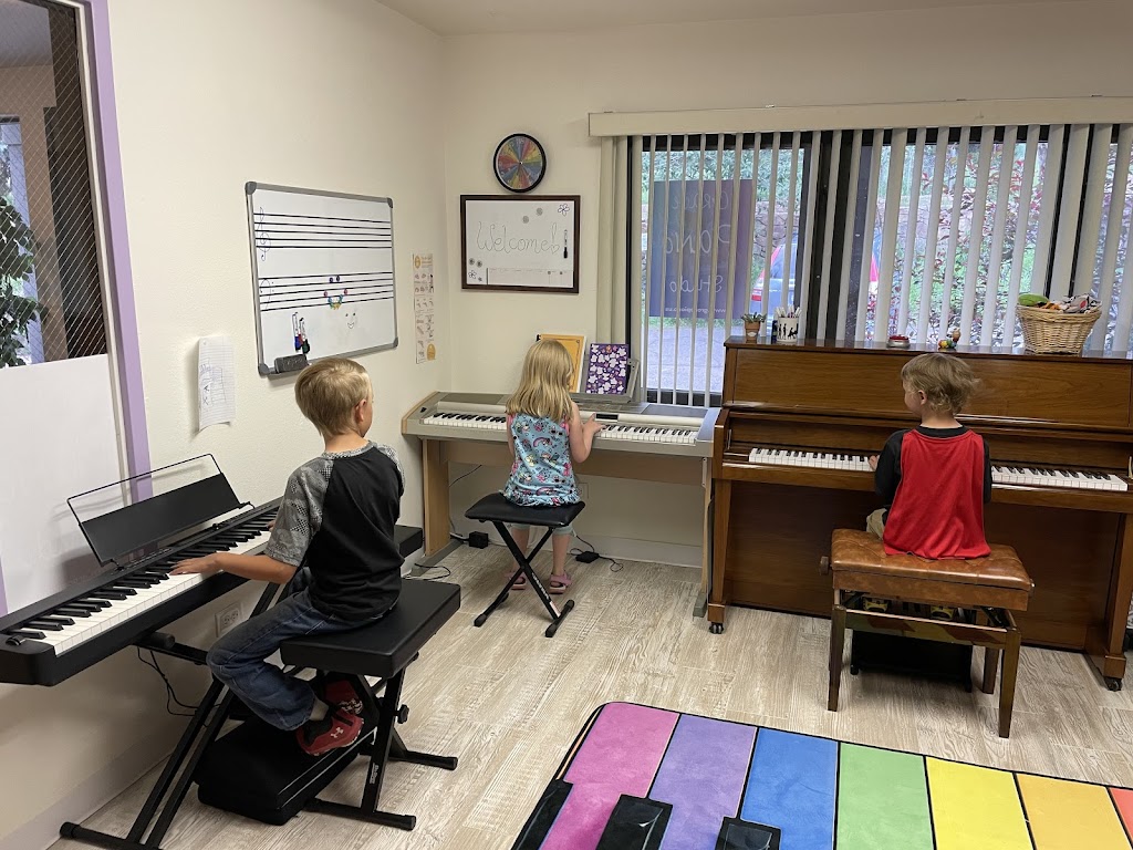 Grace Piano Studio | 28577 Buffalo Park Rd #200, Evergreen, CO 80439 | Phone: (303) 349-1013