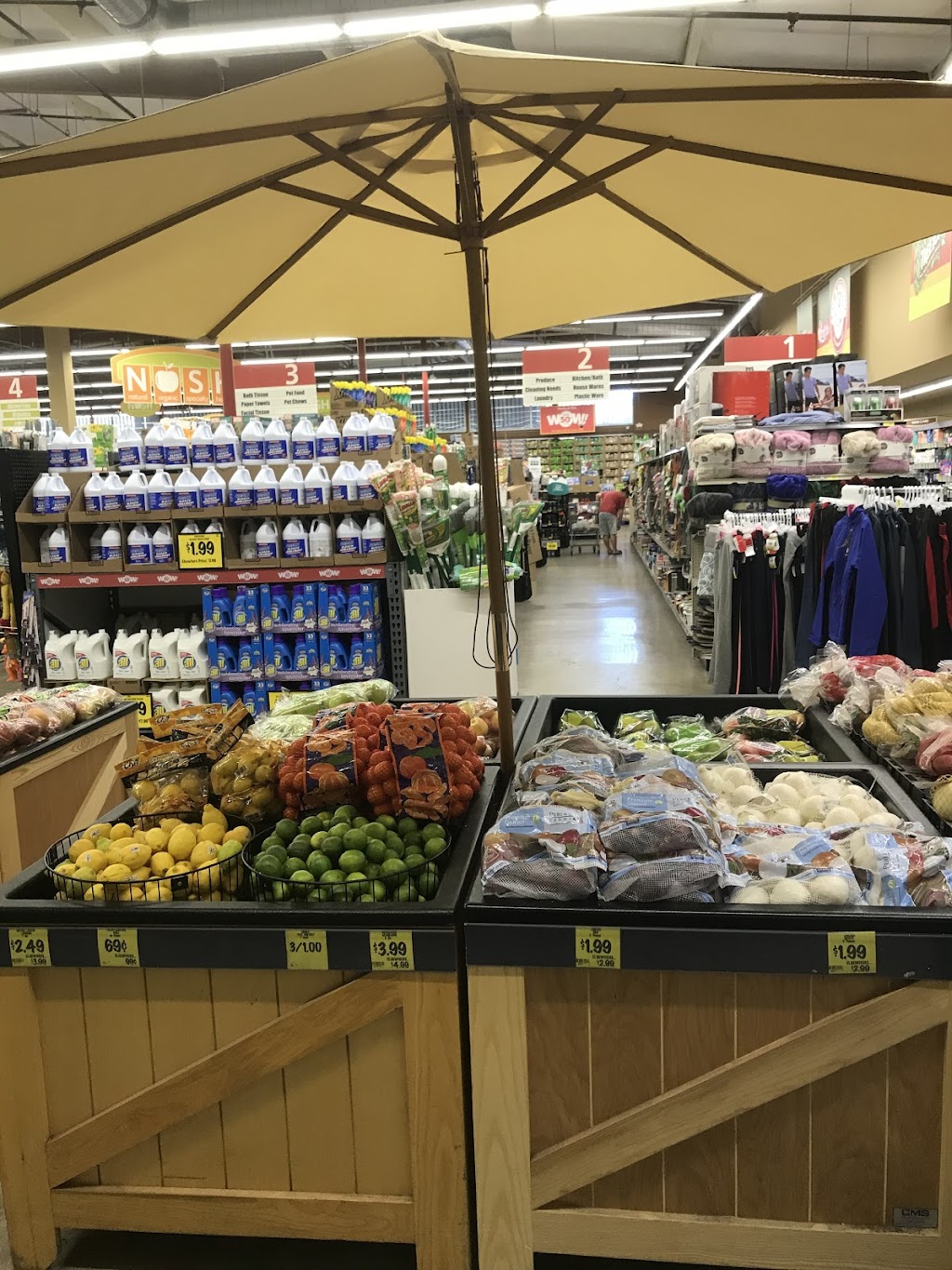 Grocery Outlet | 6419 Riverside Blvd, Sacramento, CA 95831, USA | Phone: (916) 391-2725