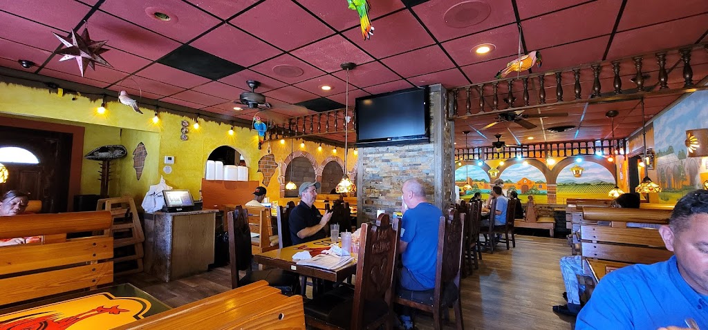 Los Gallos Mexican Restaurant | 630 Broadway Ave, Bedford, OH 44146, USA | Phone: (440) 232-1322