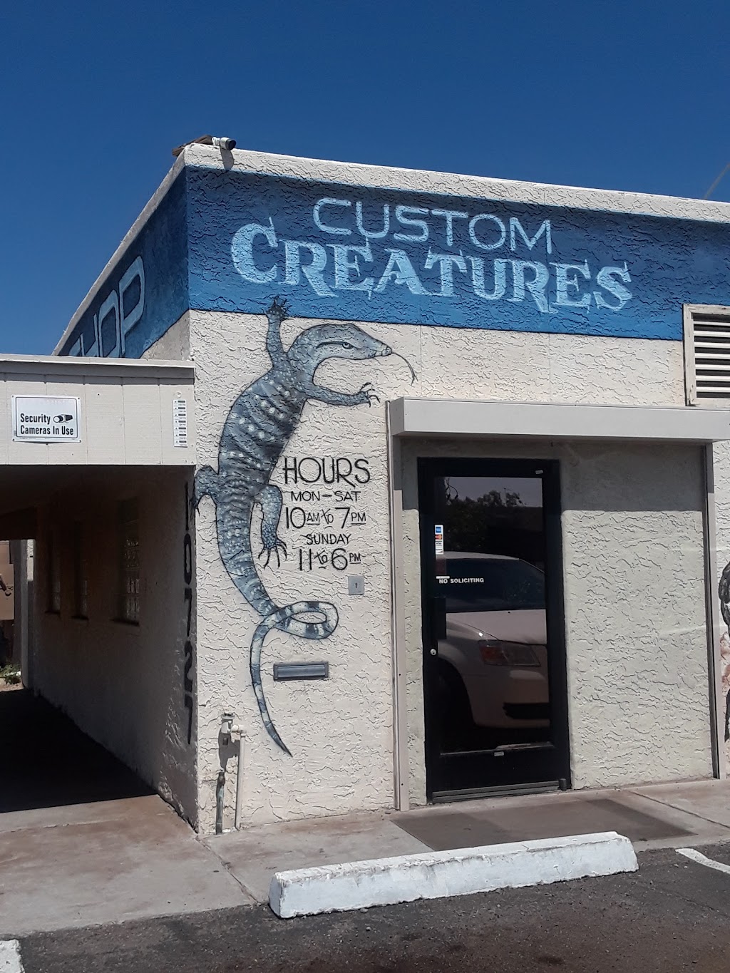 CUSTOM CREATURES PET SHOP | 10727 N 19th Ave, Phoenix, AZ 85029, USA | Phone: (602) 674-8002