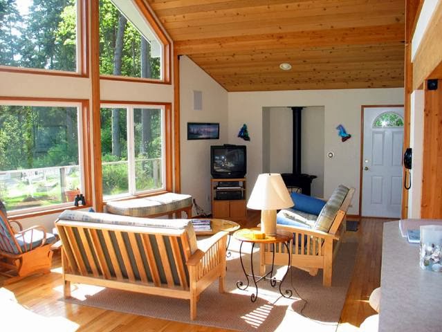 Oak Bay Getaway | 224 Yarr Johnson Rd, Port Hadlock-Irondale, WA 98339, USA | Phone: (201) 694-8092