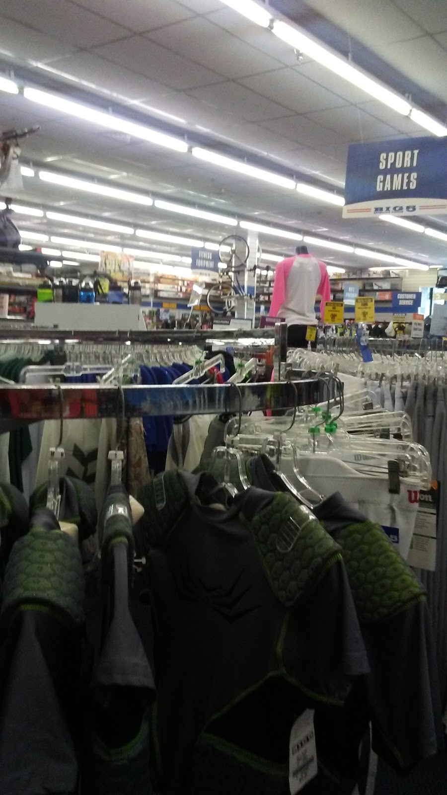 Big 5 Sporting Goods - Perris | 101 W Nuevo Rd, Perris, CA 92571 | Phone: (951) 657-5893