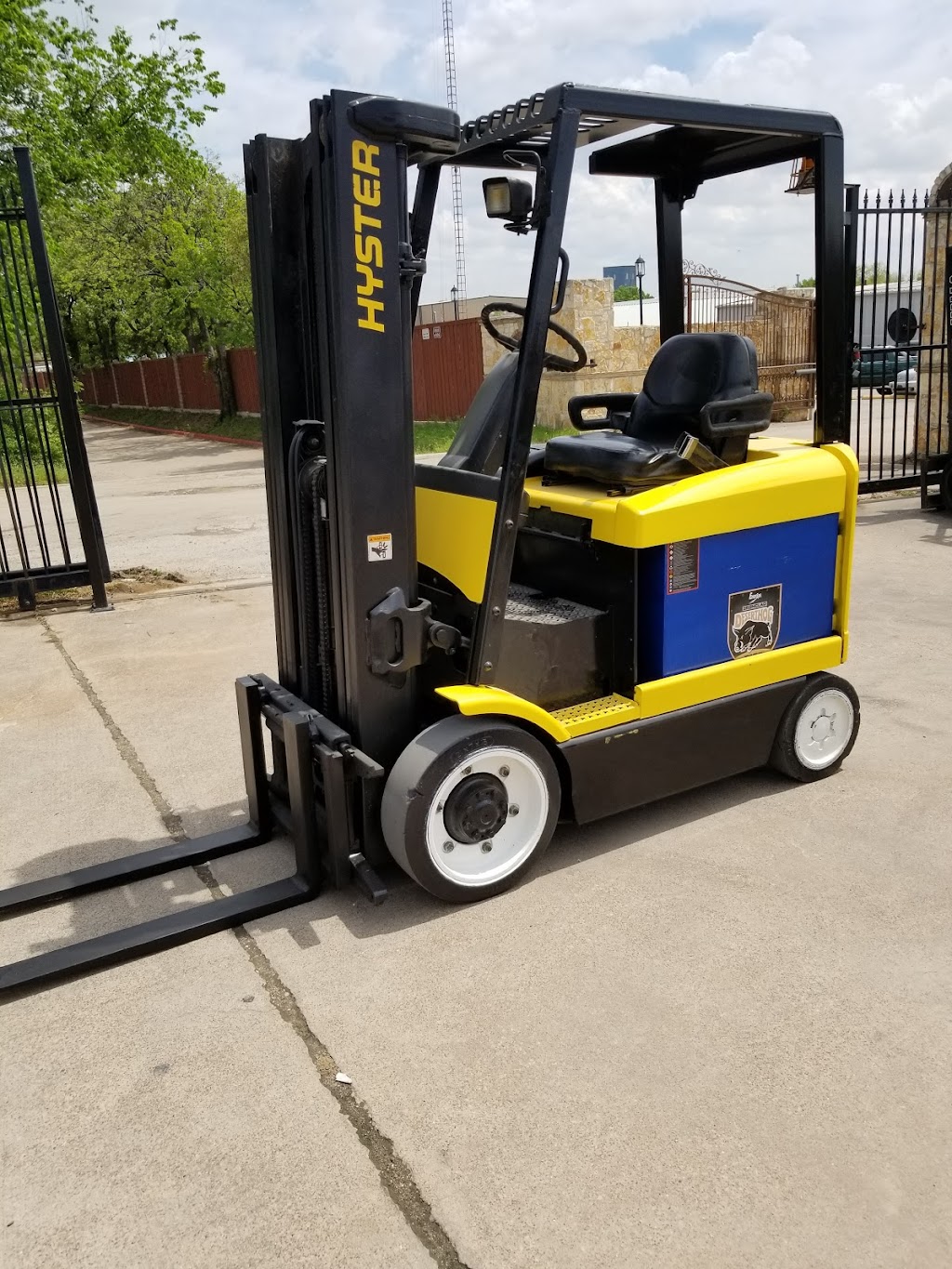 Dallas Forklift Service Inc | 11305 Kline Dr, Dallas, TX 75229, USA | Phone: (972) 243-1875