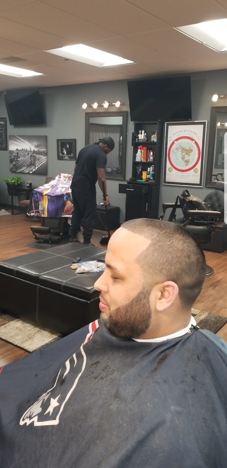 Barber Lounge | 247 Washington St, Stoughton, MA 02072, USA | Phone: (781) 344-2608