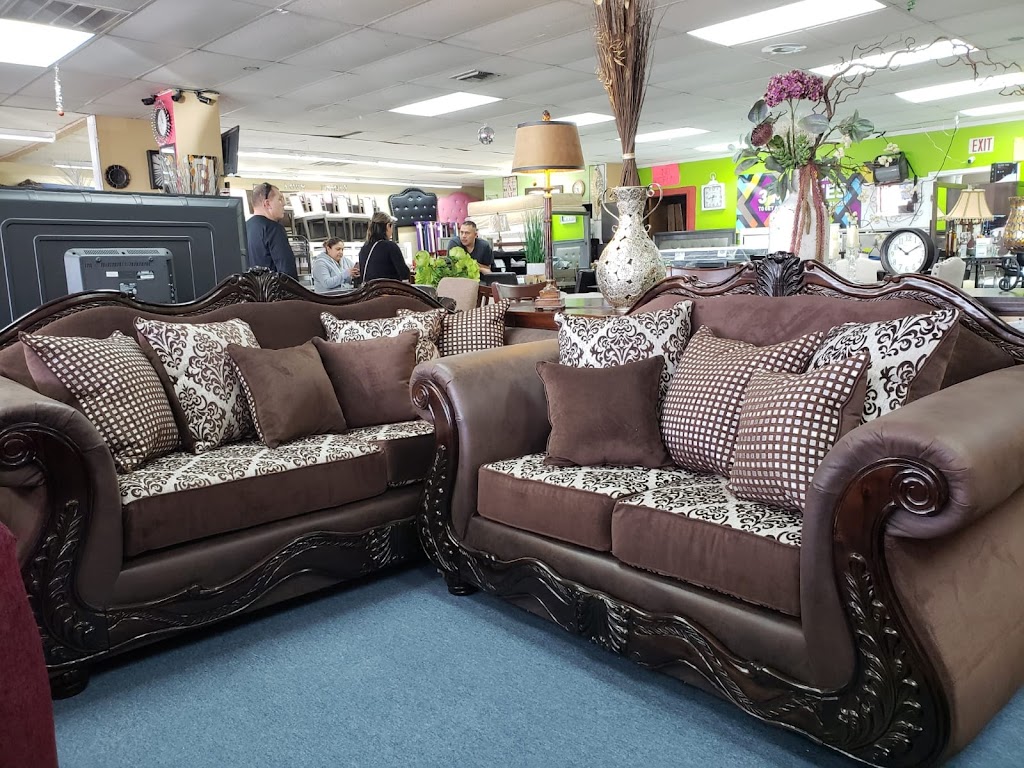 Guillens furniture | 3420 Broadway Blvd #115, Garland, TX 75043, USA | Phone: (469) 774-1933