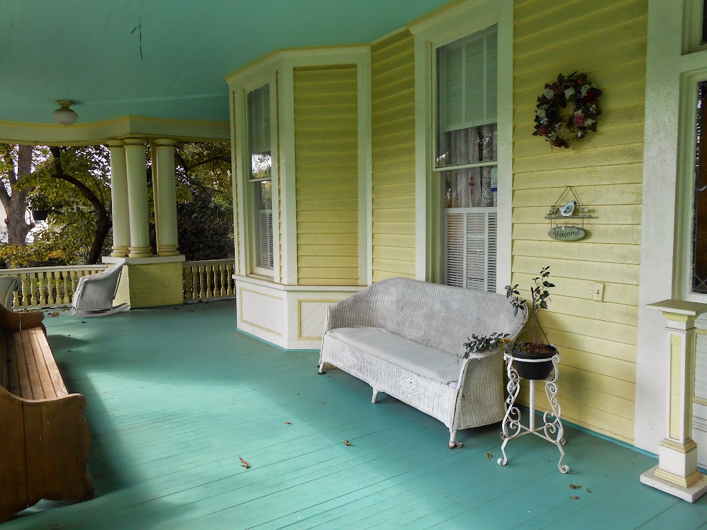 Mistletoe Bough | 497 Hillabee St, Alexander City, AL 35010, USA | Phone: (256) 329-3717