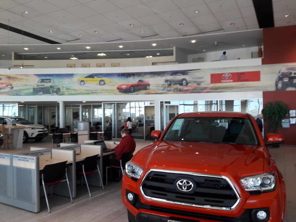 Pat Lobb Toyota of McKinney | 3350 S Central Expy, McKinney, TX 75070, USA | Phone: (214) 544-8696