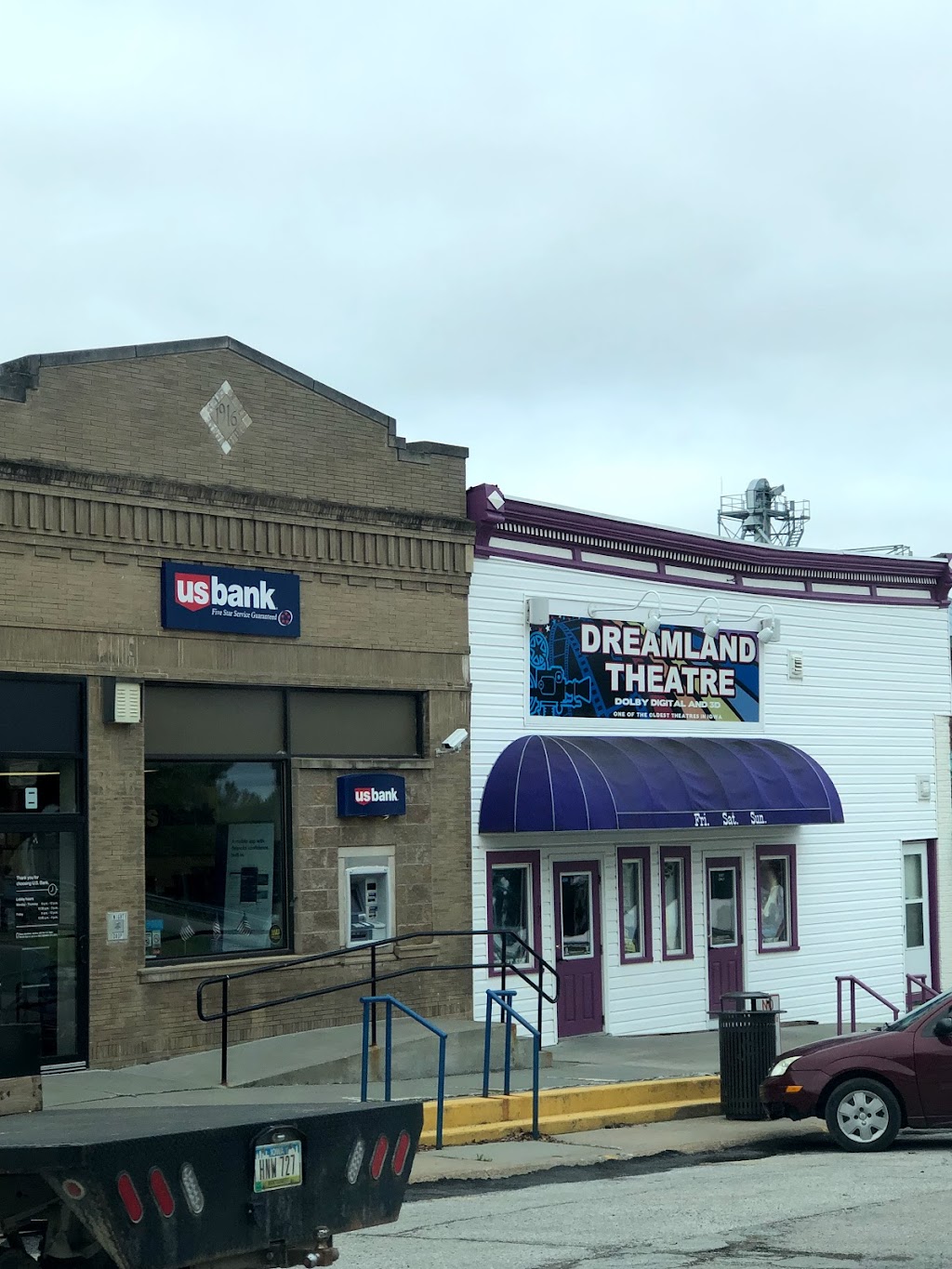 Dreamland Theatre | 107 Broadway St, Carson, IA 51525, USA | Phone: (712) 484-2281