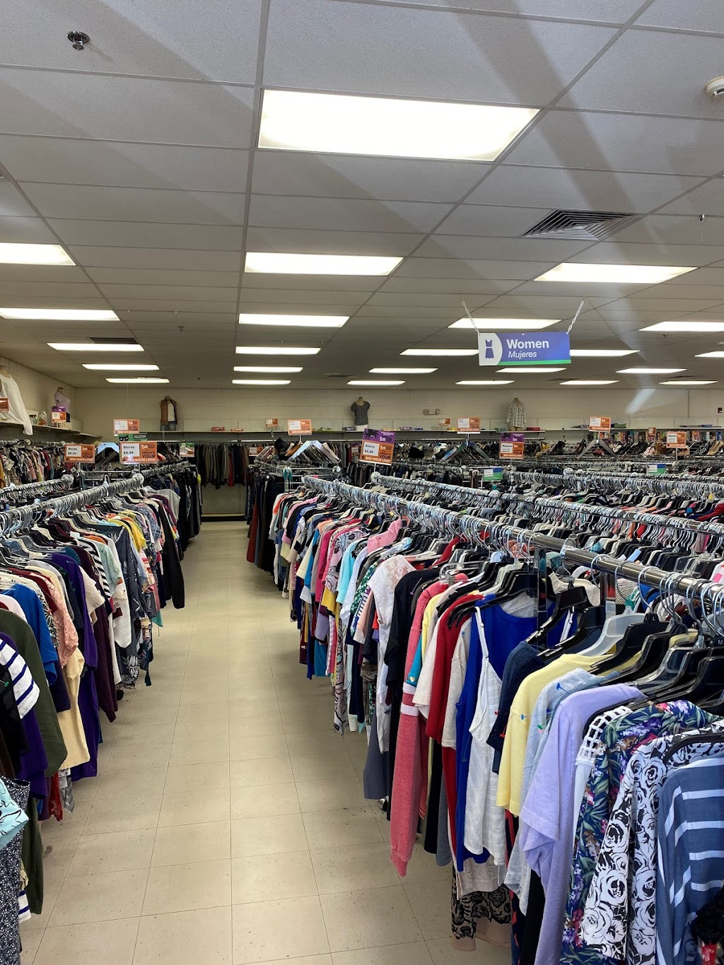 Goodwill | 370 New Castle Rd, Butler, PA 16001, USA | Phone: (724) 284-1037