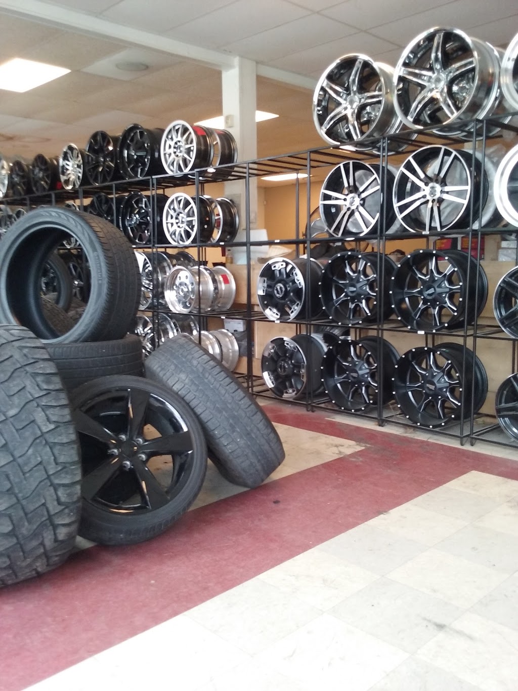 Cheapies Wheels & Tires | 1236 Milton Rd, Alton, IL 62002, USA | Phone: (618) 474-3000