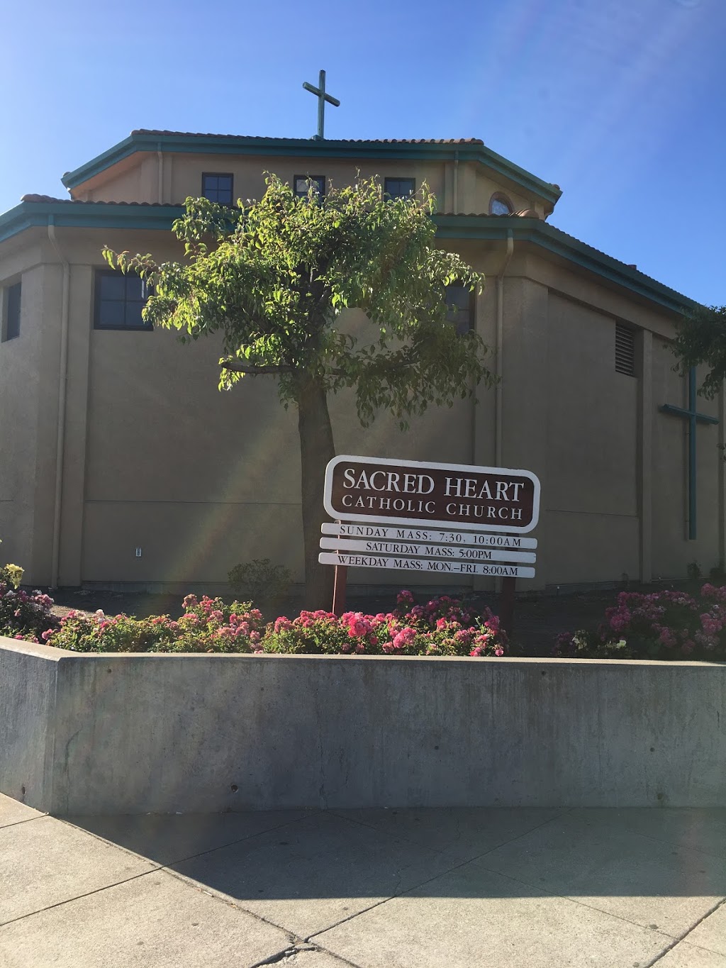Sacred Heart Catholic Church | 4025 Martin Luther King Jr Way, Oakland, CA 94609, USA | Phone: (510) 655-9209