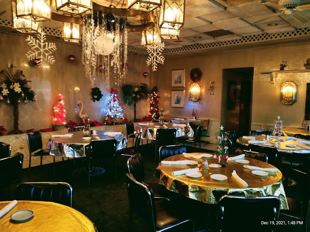 Flamingos Hollywood Steakhouse | 660 N Gallatin Ave Ext, Uniontown, PA 15401, USA | Phone: (724) 438-1993