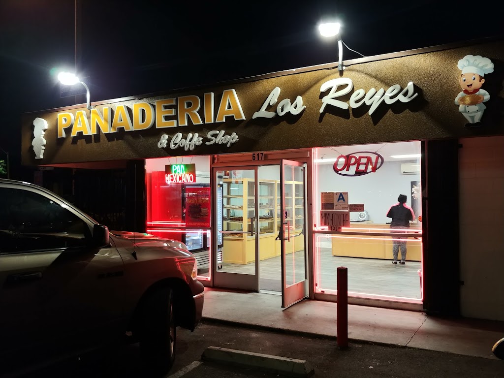 Panaderia Los Reyes #2 | 617 N Mednik Ave, Los Angeles, CA 90022, USA | Phone: (323) 406-2506