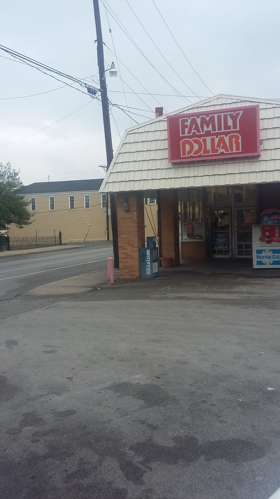 Family Dollar | 1004 Main St, Paris, KY 40361 | Phone: (859) 953-6003