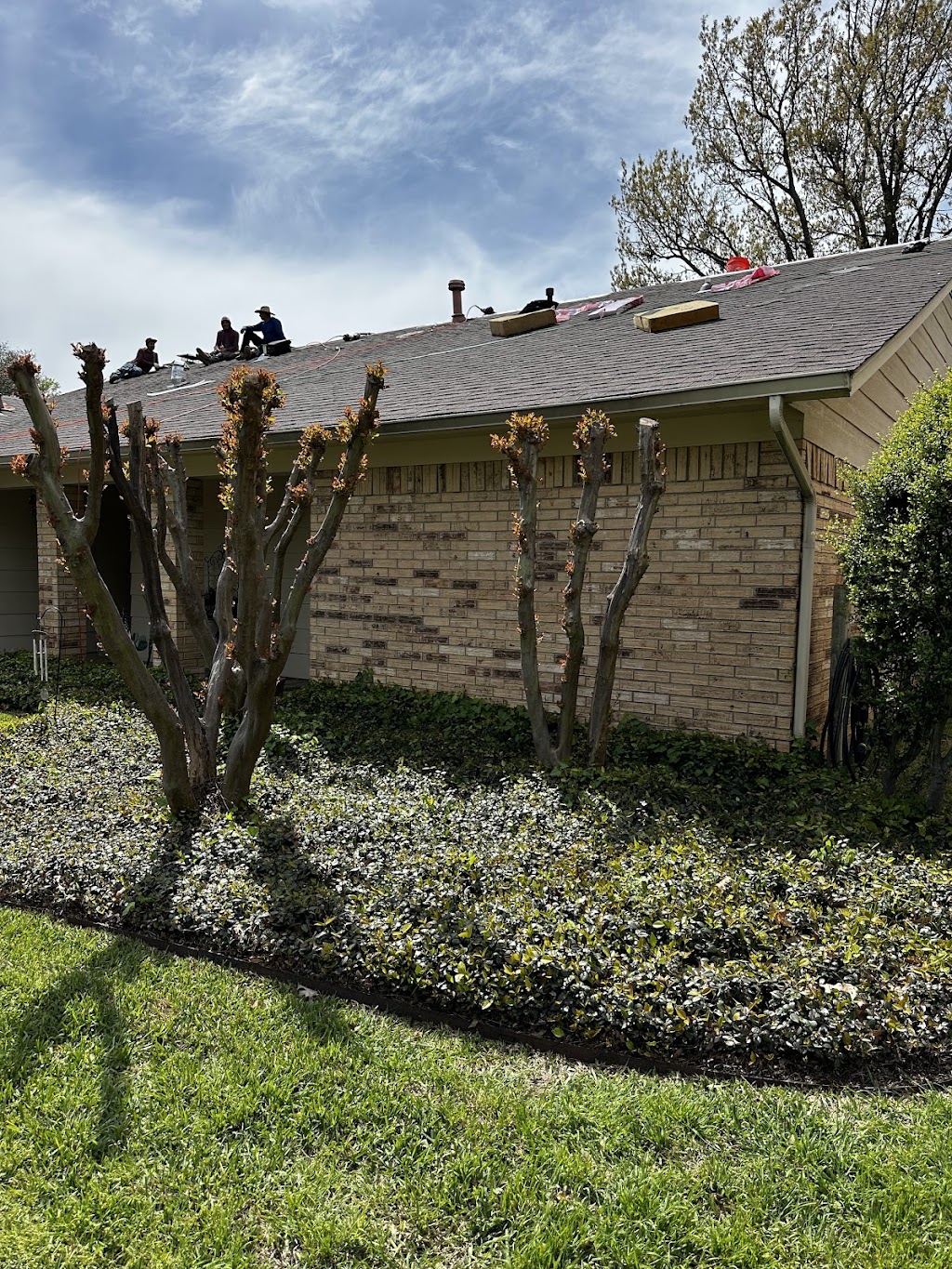 CGJ Roofing | 3425 Raider Dr, Hurst, TX 76053, USA | Phone: (817) 992-8899