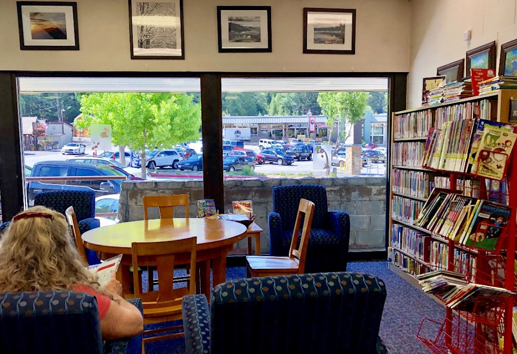 Lake Arrowhead Branch Library | 27235, Blue Jay, CA 92317, USA | Phone: (909) 337-3118