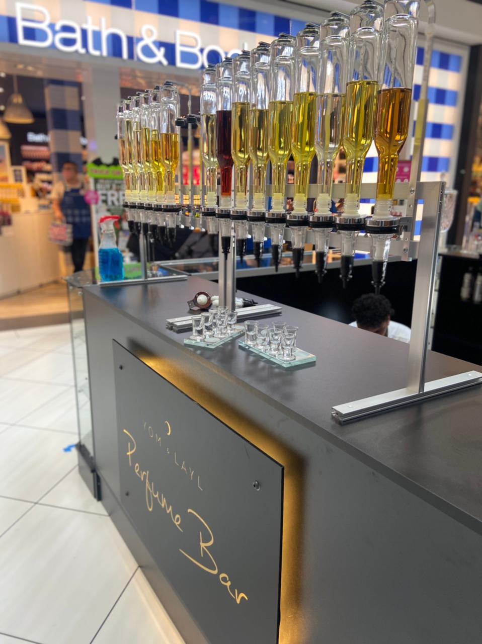 Yom & Layl Perfume Bar | 5 Woodfield Mall, Schaumburg, IL 60173, USA | Phone: (929) 399-4410