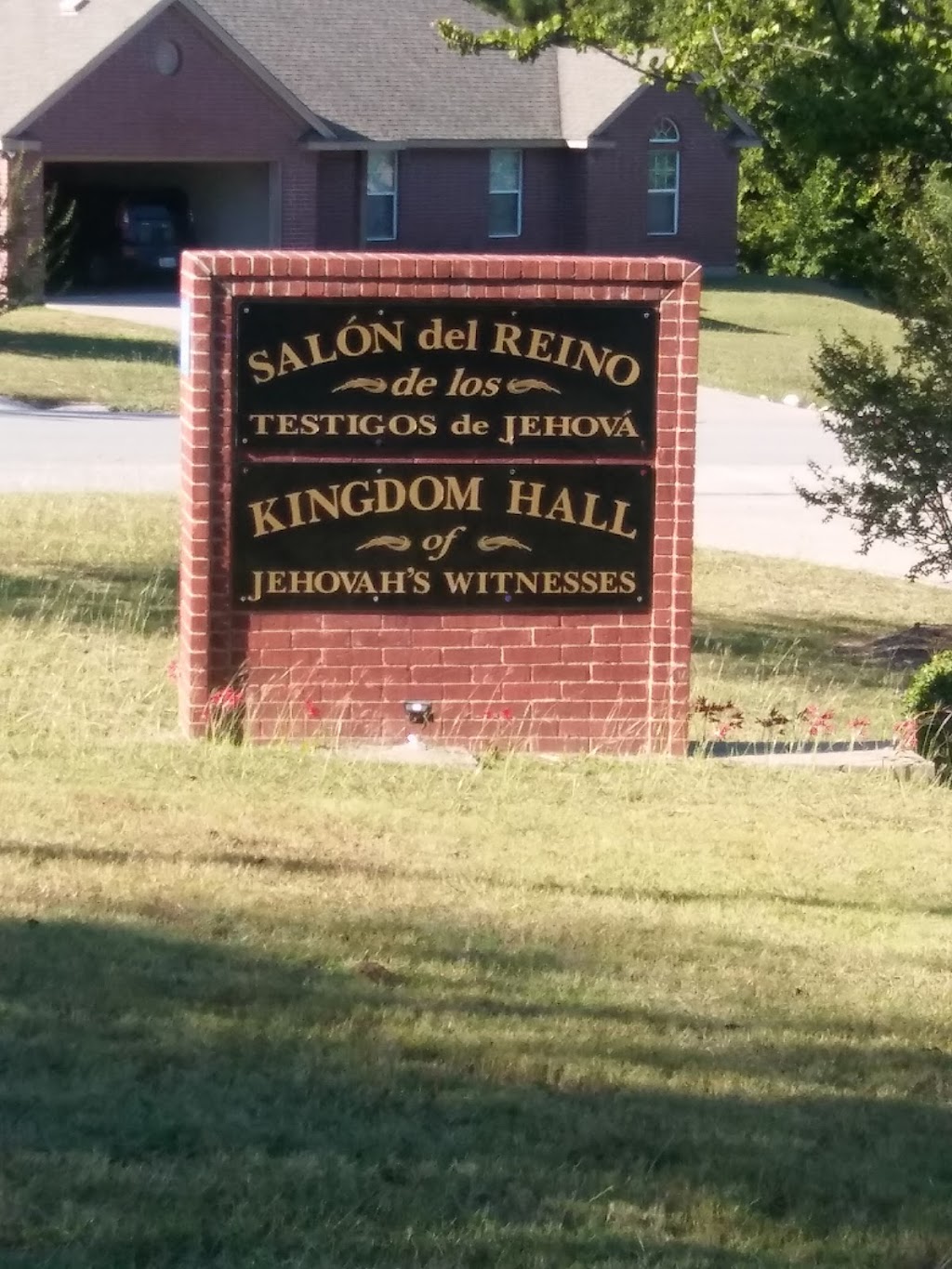 Kingdom Hall of Jehovahs Witnesses | 800 W Mulberry St, Decatur, TX 76234, USA | Phone: (940) 627-1658