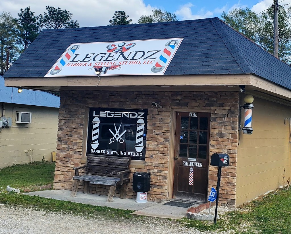 Legendz Barber & Styling Studio, LLC | 705 S 13th St, Erwin, NC 28339, USA | Phone: (910) 514-0952