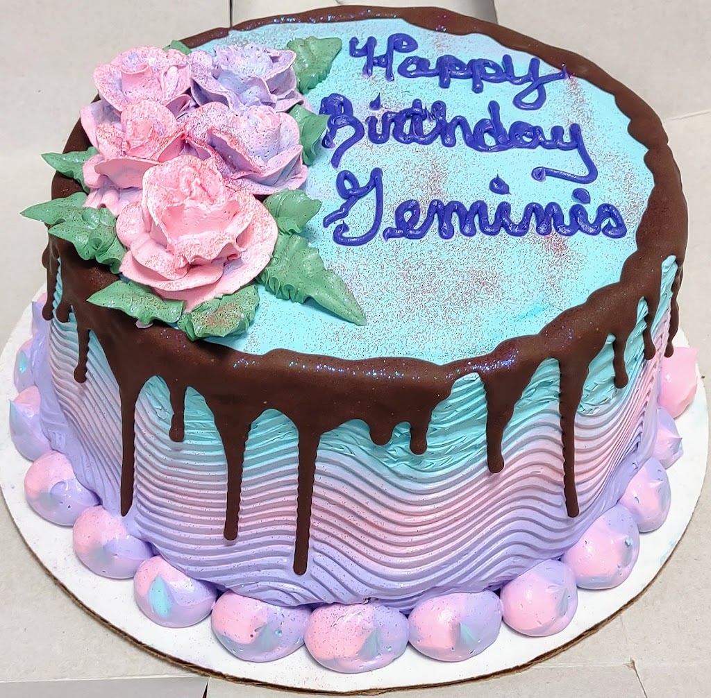 Karens Bakery and Custom Cakes | 12474 Lancaster St, Millersport, OH 43046, USA | Phone: (740) 467-7157