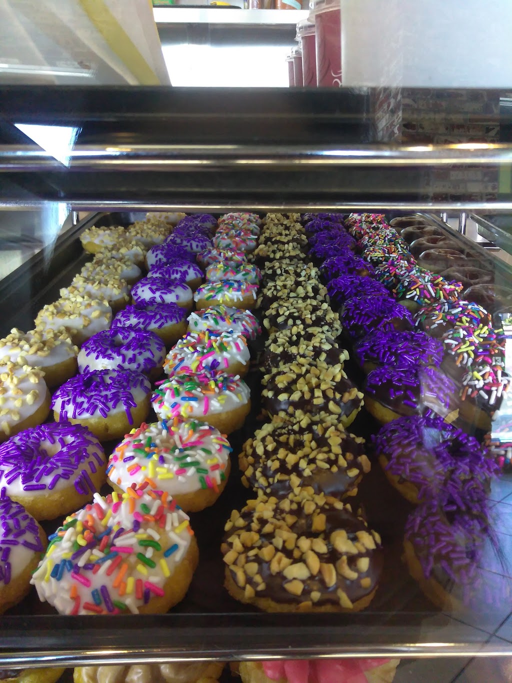 Winchells Donut House | 6101 Pacific Blvd, Huntington Park, CA 90255, USA | Phone: (323) 277-9874