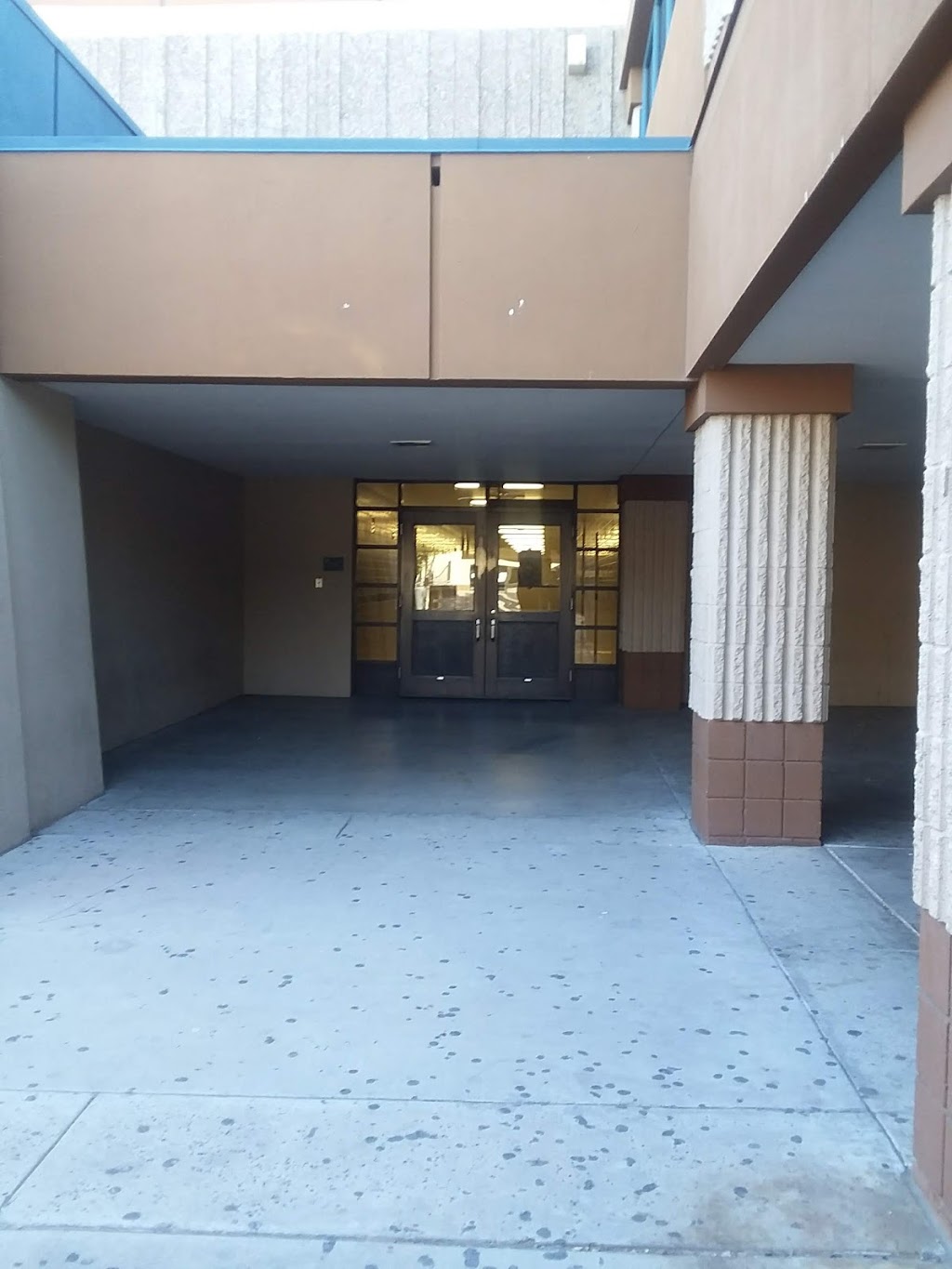 Trevor G. Browne High School | 7402 W Catalina Dr, Phoenix, AZ 85033, USA | Phone: (602) 764-8500