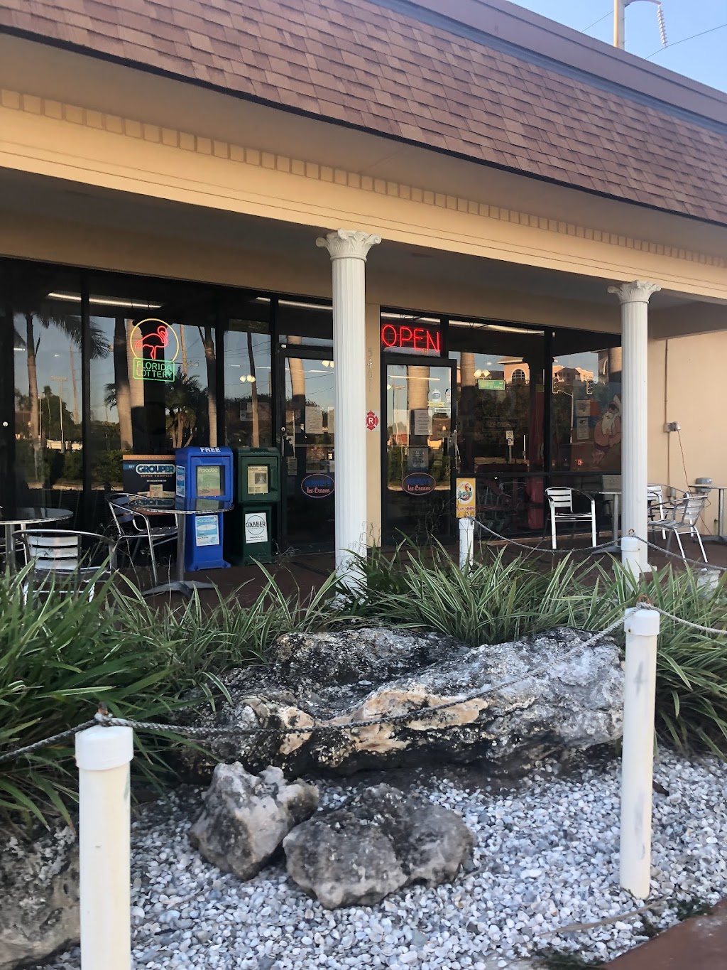 Bayway Country Store and Butcher Shoppe | 5401 Leeland St S, St. Petersburg, FL 33715, USA | Phone: (727) 867-7507