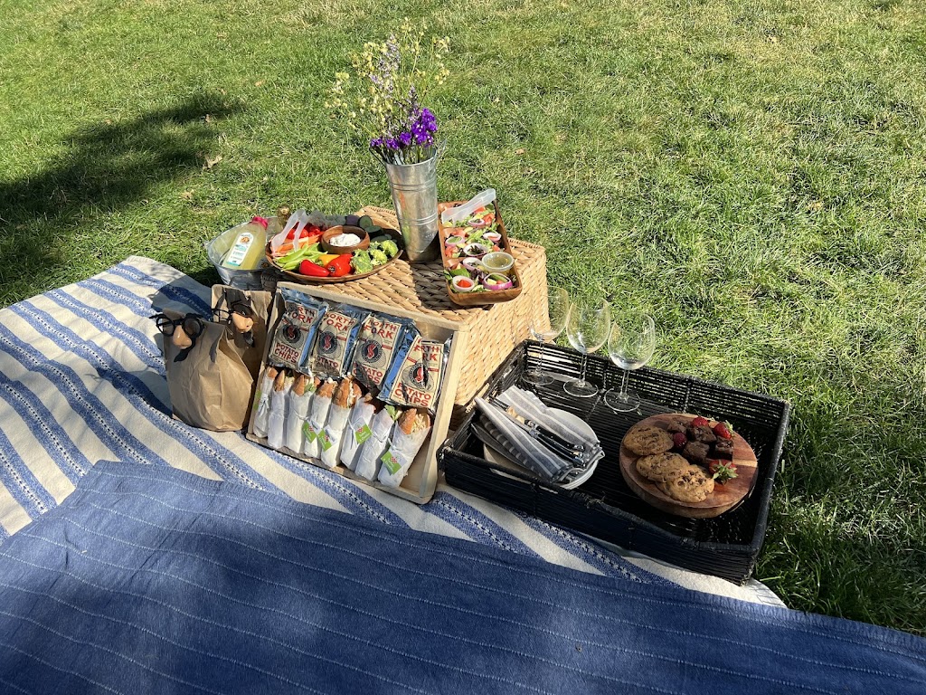Perfect Picnic NYC | 405 Central Park West, New York, NY 10025, USA | Phone: (212) 228-2884