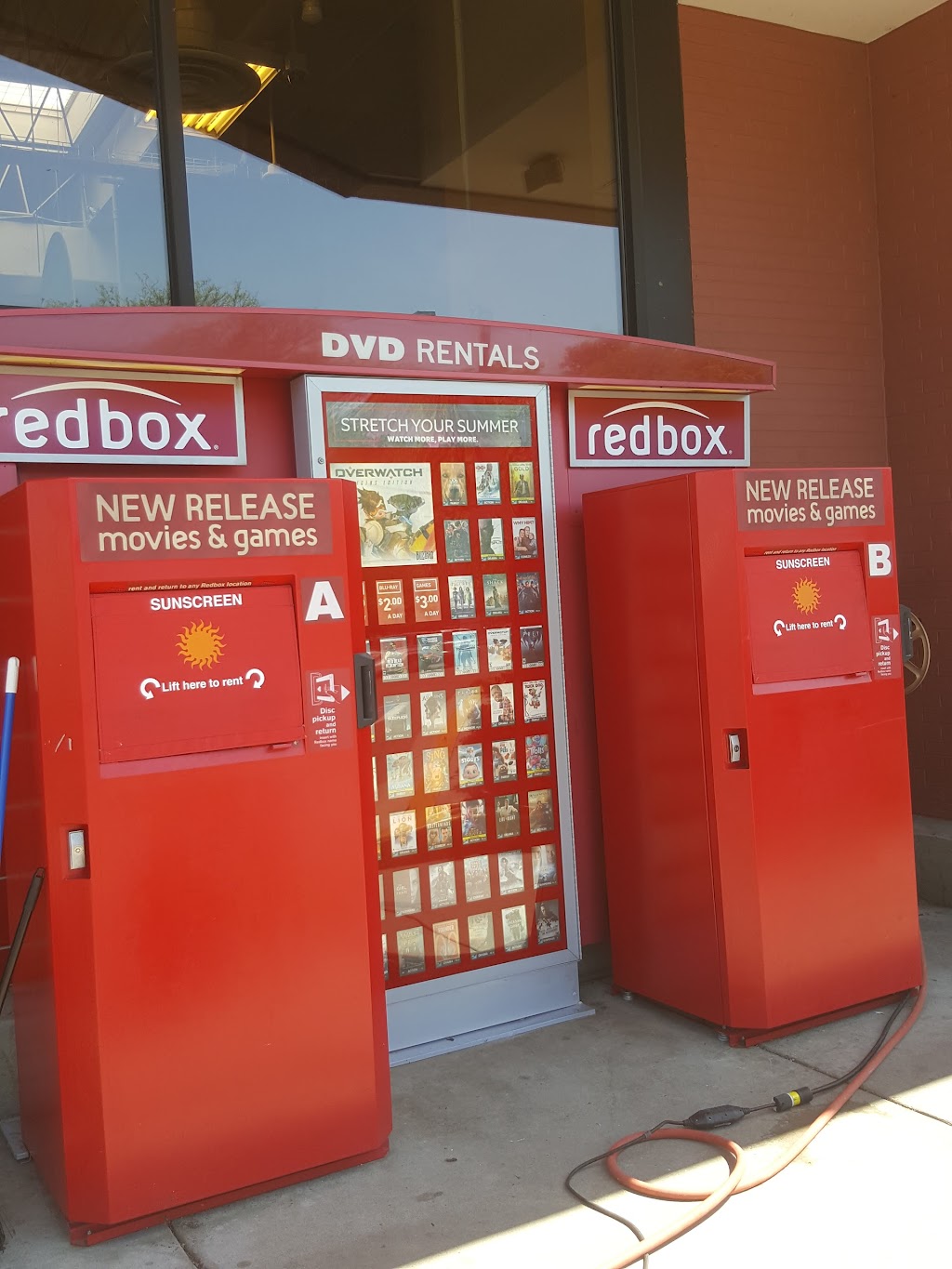 Redbox | 1155 E 9th Ave, Denver, CO 80218 | Phone: (866) 733-2693