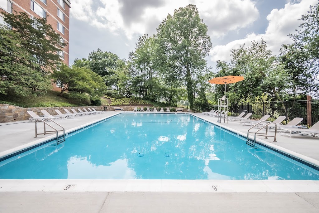 Dominion Plaza Apartments | 1200 S Courthouse Rd, Arlington, VA 22204, USA | Phone: (703) 920-2000