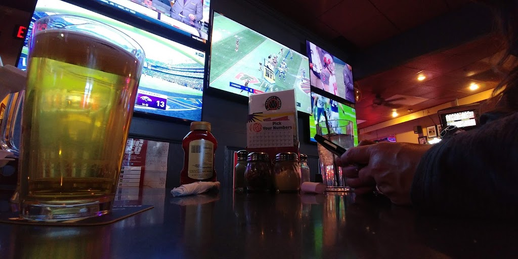 Varsity Sports Cafe & Roman Coin Pizza | 9735 Q St, Omaha, NE 68127, USA | Phone: (402) 339-1944