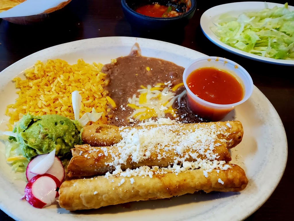 Alfredos Restaurant | 2372 E Pacific Coast Hwy, Lomita, CA 90717, USA | Phone: (310) 784-0393