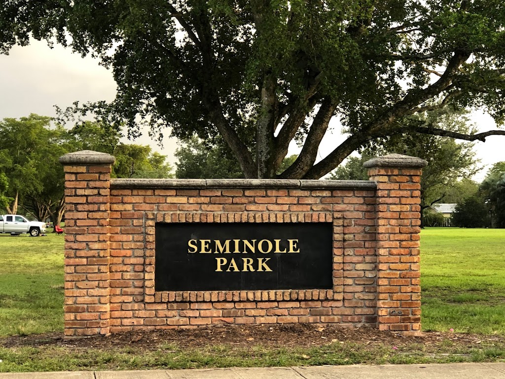 Seminole Park | 6601 SW 16th St, Plantation, FL 33317, USA | Phone: (954) 452-2510