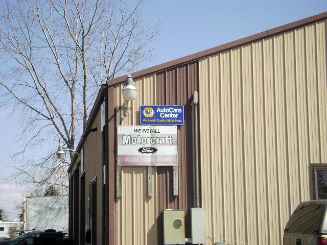 Shorts Auto Care | 22155 St, OH-2, Archbold, OH 43502, USA | Phone: (419) 445-4406