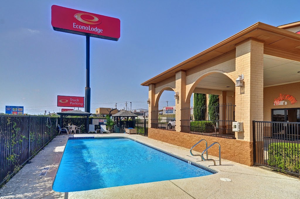 Econo Lodge | 1709 US-287, Decatur, TX 76234, USA | Phone: (940) 627-6919