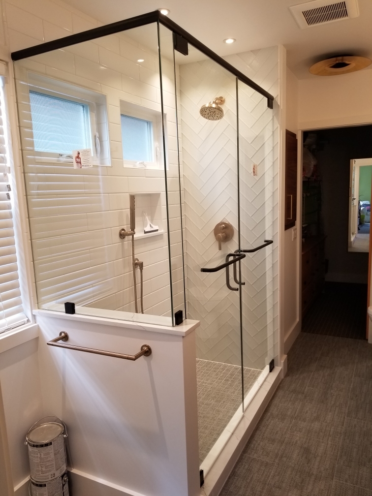 Als Glass/Seattle Shower Door LLC | 12015 Aurora Ave N, Seattle, WA 98133 | Phone: (206) 367-9323