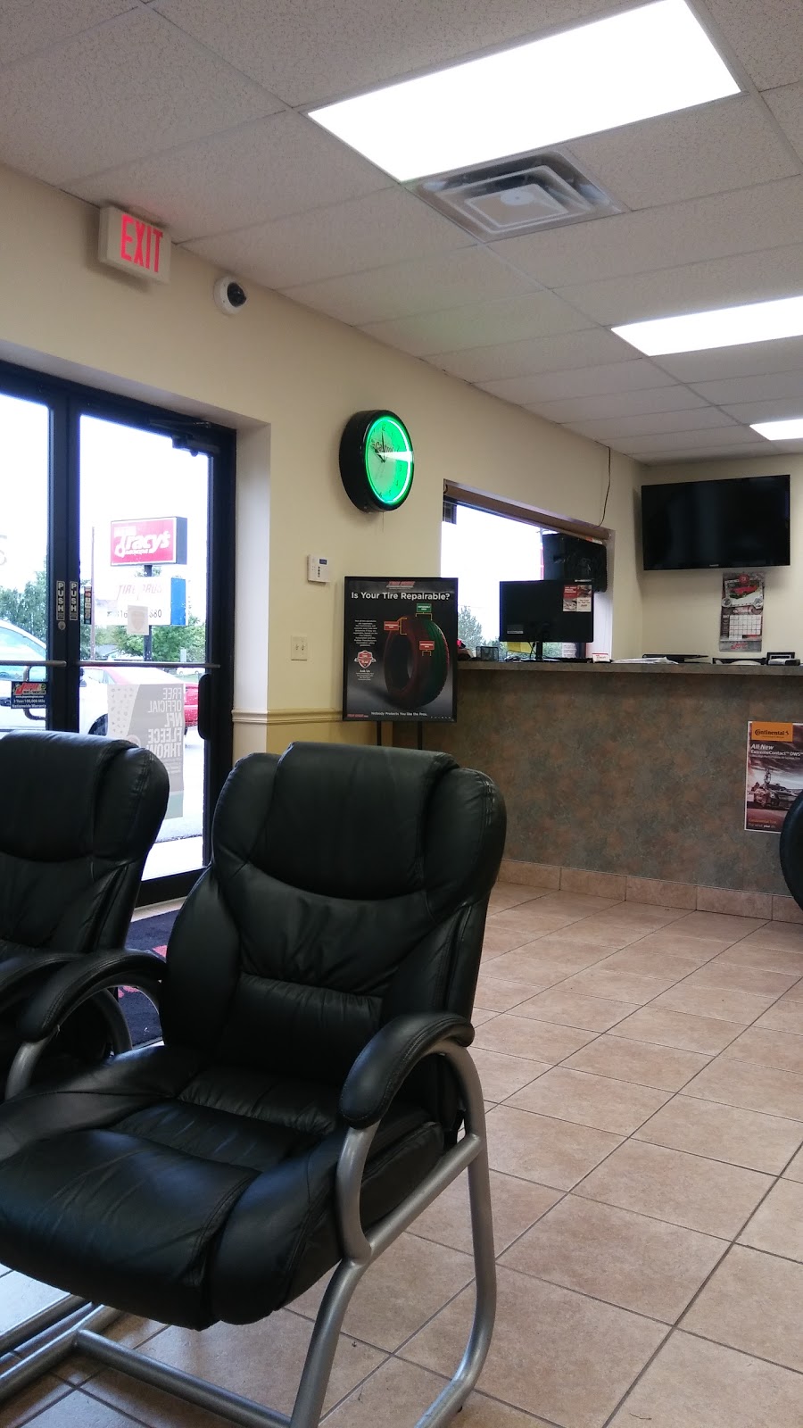 Tracys Automotive Tire Pros | 11770 W 21st St N, Wichita, KS 67205, USA | Phone: (316) 558-3880