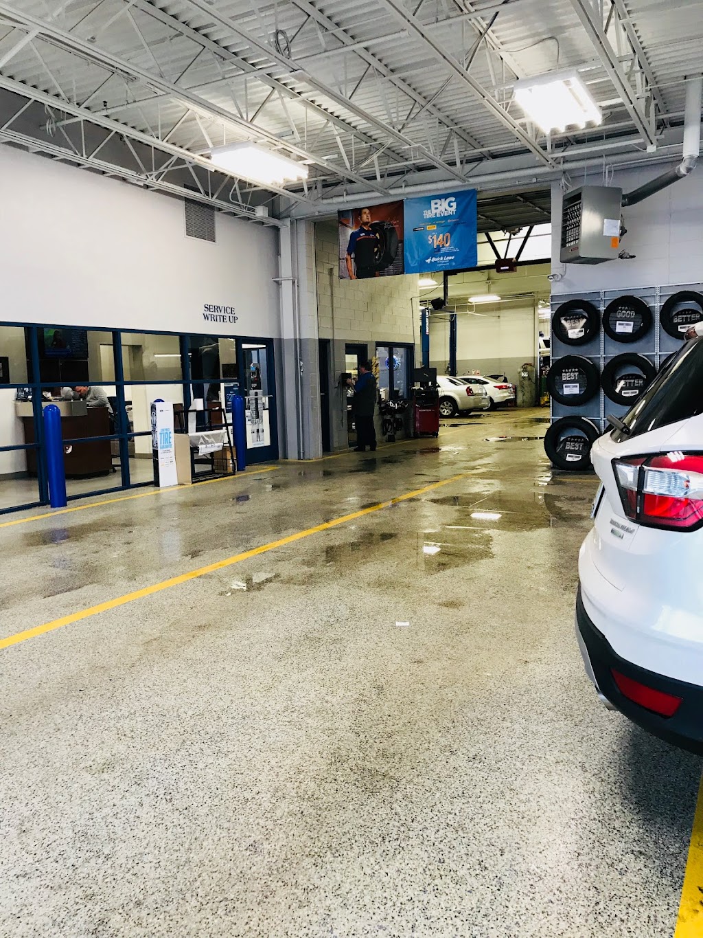 Lilliston Ford Inc 833 N Delsea Dr, Vineland, NJ 08360