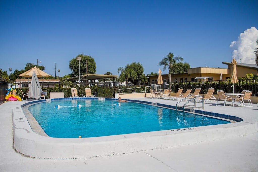 Winterset RV Resort | 8515 US Hwy 41, Palmetto, FL 34221, USA | Phone: (941) 722-4884